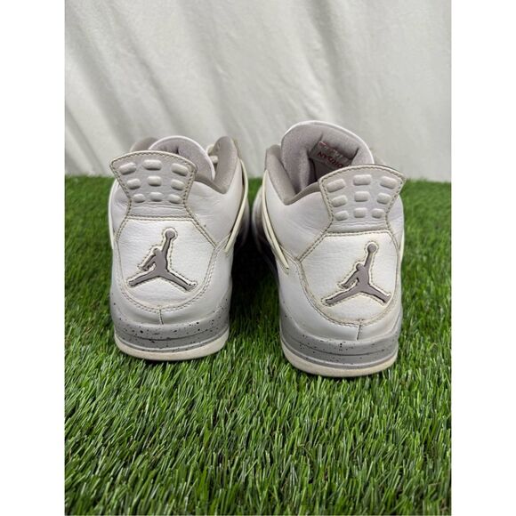 Size 10.5 - Jordan 4 Retro Mid White Oreo - Picture 3 of 9